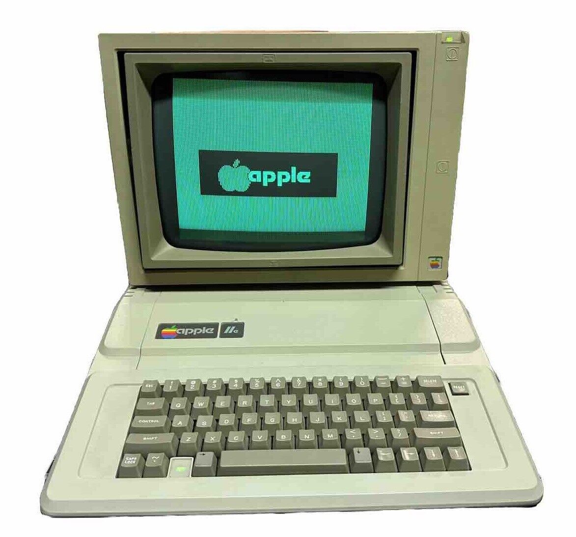 Apple IIe Computer A2S2064 *Tested & Works*