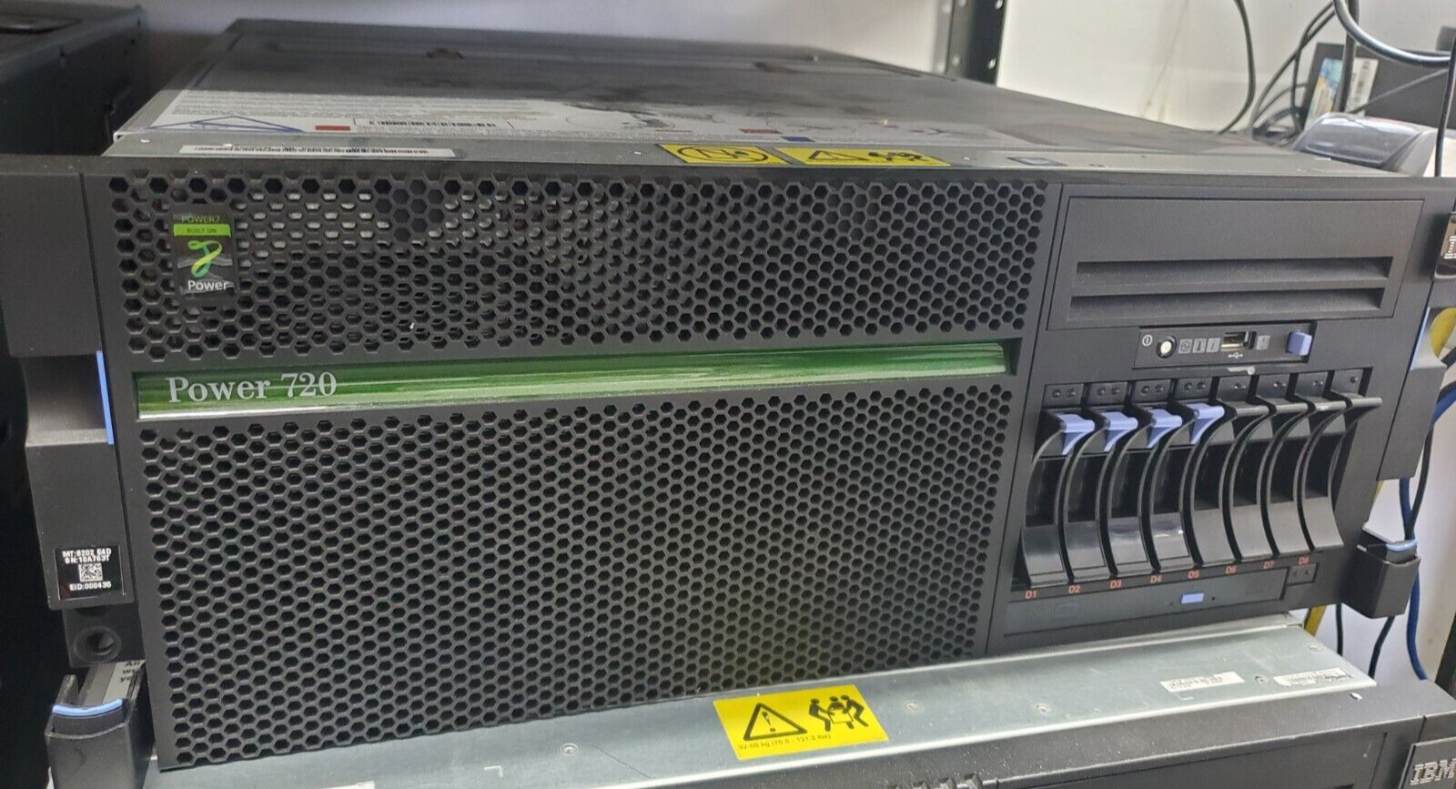 IBM 8202-E4D Power 720 Server Iseries  NO OS