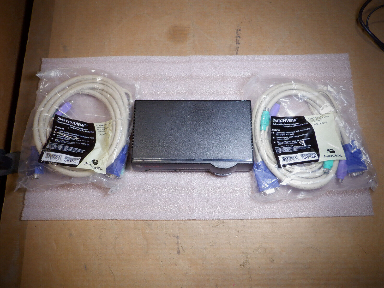 AVOCENT 520-194-006 SWITCHVIEW- 2 PORT W/ (2) 6' KVM SWITCH CABLES