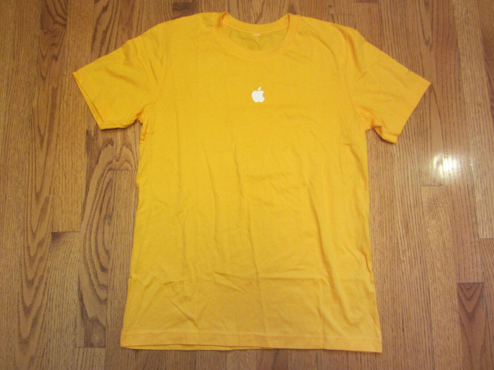 APPLE logo T-SHIRT Orange Small Simple logo tee Macintosh Retail Store iPod EUC 