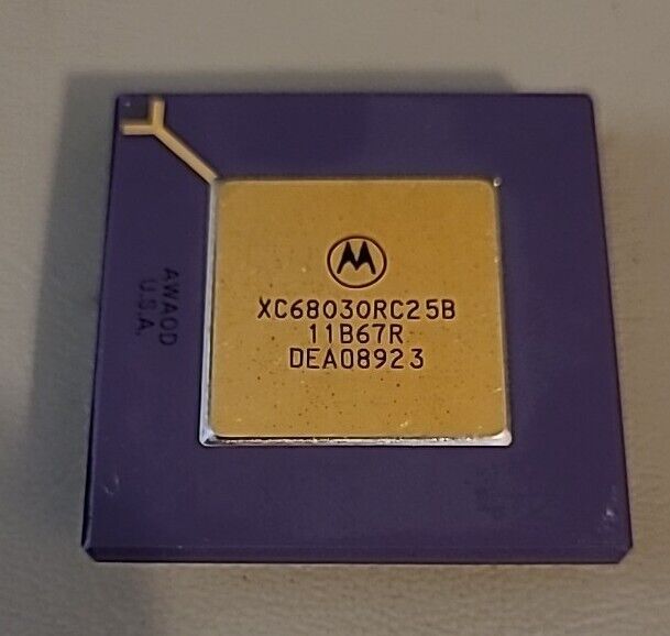 Motorola 68030 Rare Vintage COLLECTIBLE CPU (XC68030RC325B) Missing One Pin