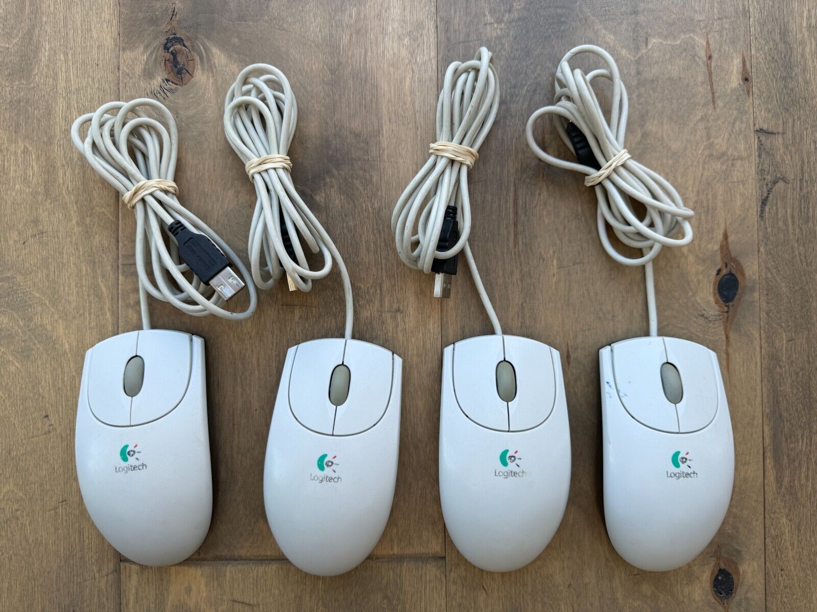 Lot of 4 - Vintage Logitech Corded USB Optical Mouse White Gray M-BJ58 TESTED