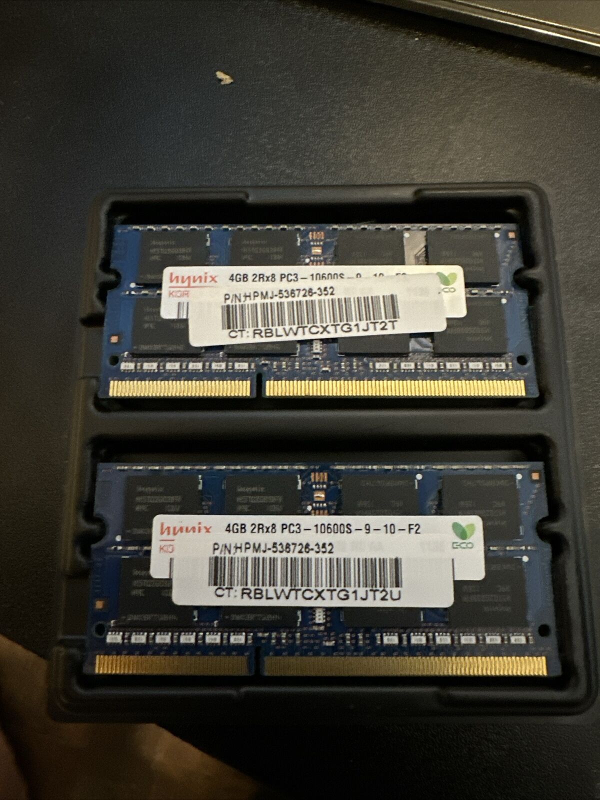 2-pack Hynix HMT351S6CFR8C-PB 4 GB 2RX8 DSR3 Laptop Memory (PC3-12800S-11-11-F3)
