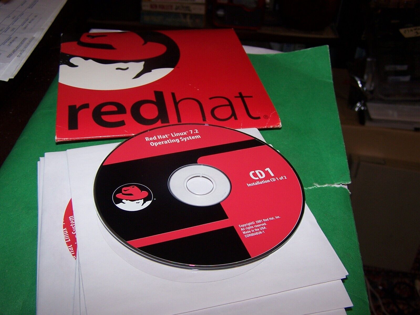 Red Hat LINUX version 7.2 on CD - Open Box Old Stock