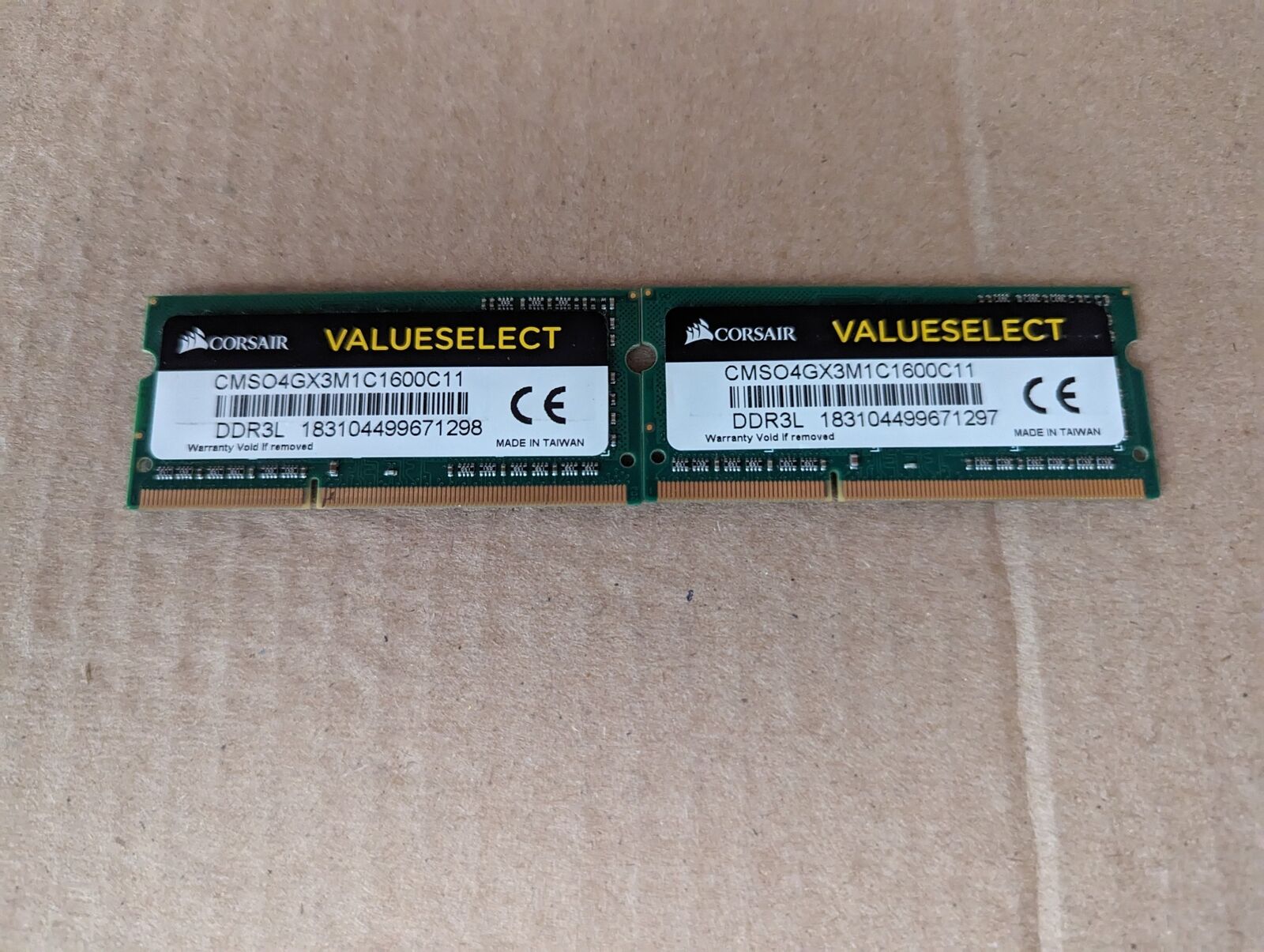LOT OF 2 CORSAIR CMSO4GX3M1C1600C11 VALUE SELECT 4GB SO-DIMM DDR3L ZZ4-2(11)