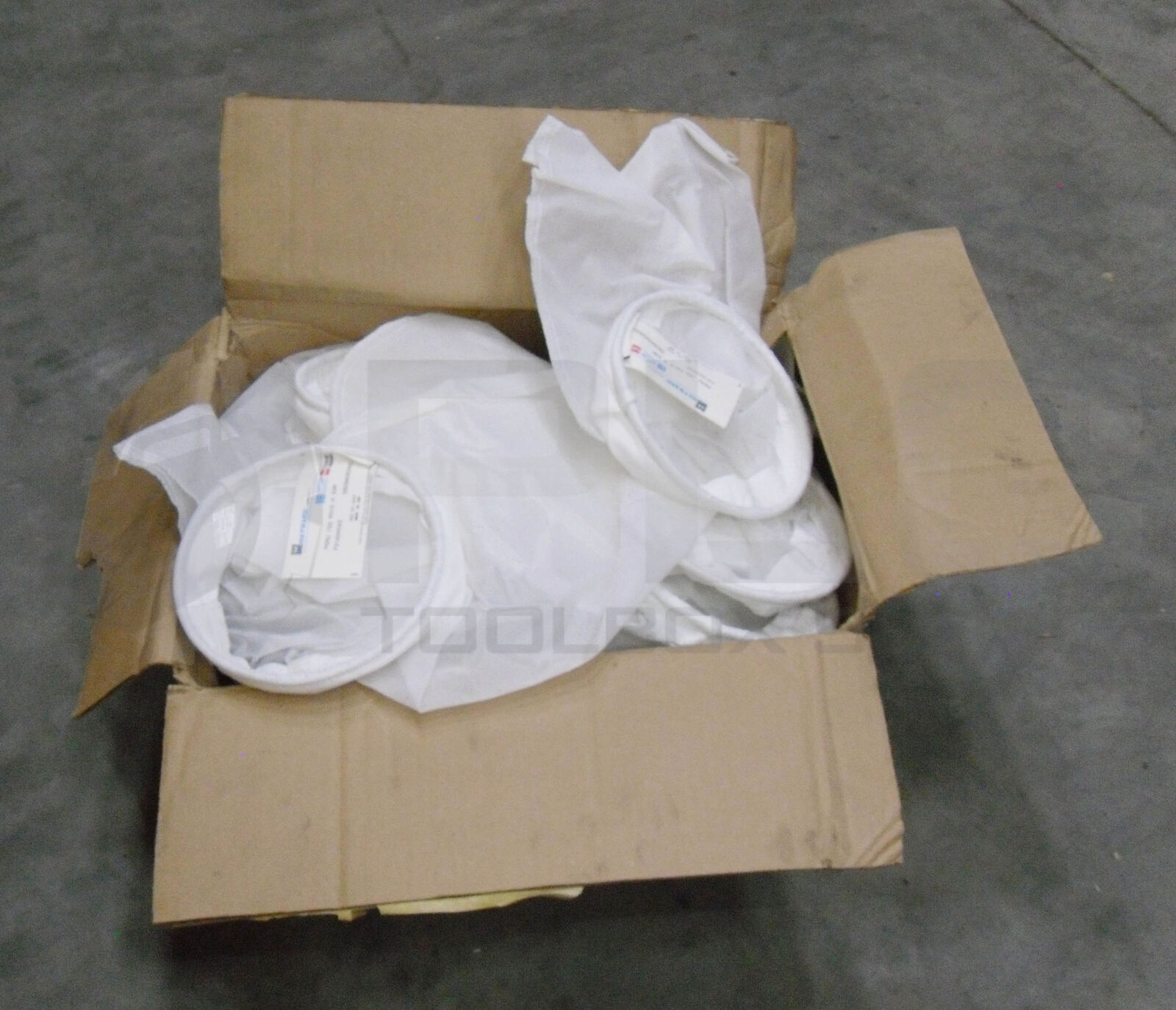 NEW BOX OF 34 HAYWARD INDUSTRIAL F31A34542 MICRON FILTER BAGS *READ*