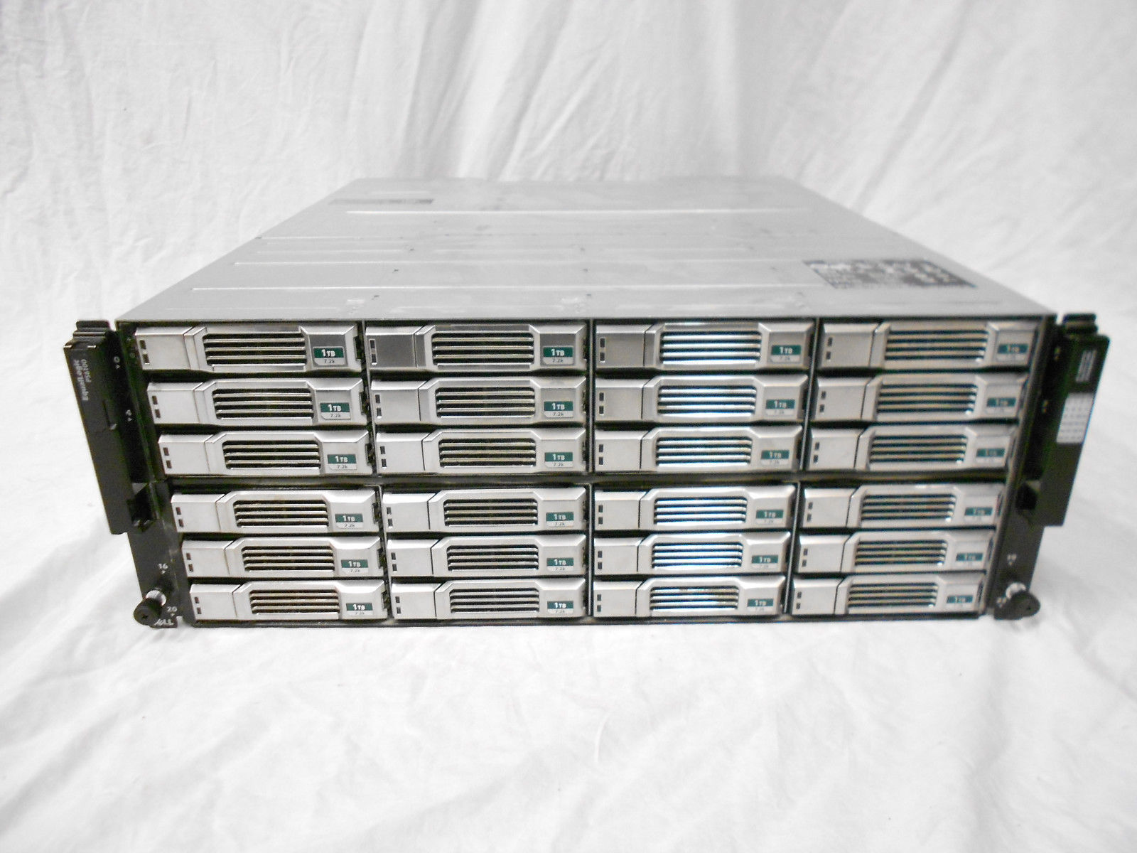 Dell Equallogic PS6210 ISCSI 72TB 24x 3TB SAS SAN Storage System 10GbE Type 15