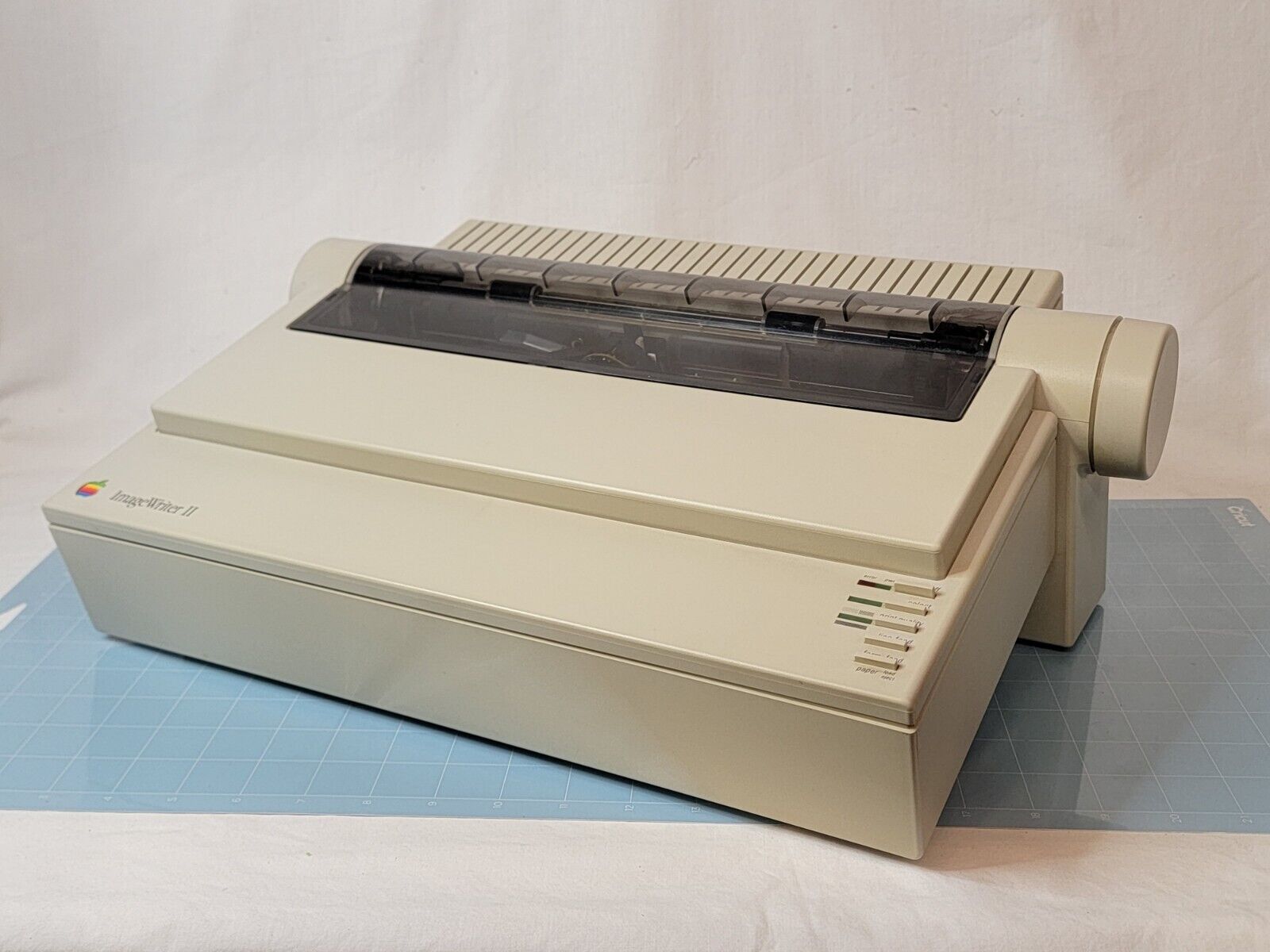 Apple Imagewriter II  Printer A9M0320 | Powers On Needs Ink Ribbon