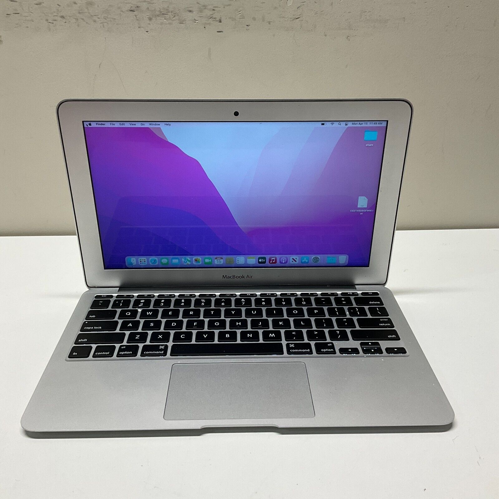 MacBook 11-inch A1465 7,1 Early 2015 Air 128GB SSD 4GB RAM Intel Core i5 1.6ghz