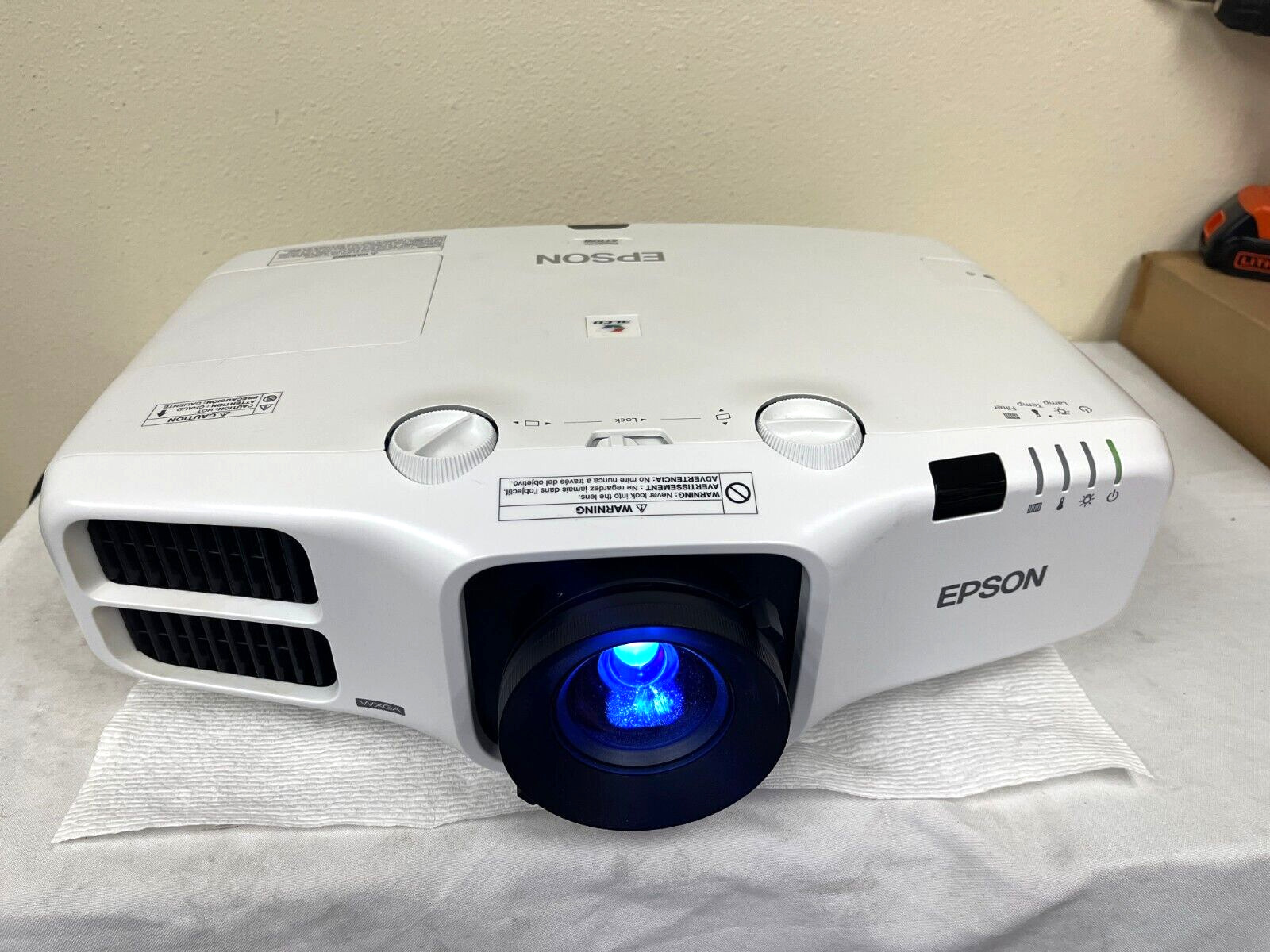 Epson Powerlite 4770w LCD Projector 5000 Lumens 3691 Hours home cinema theater#A