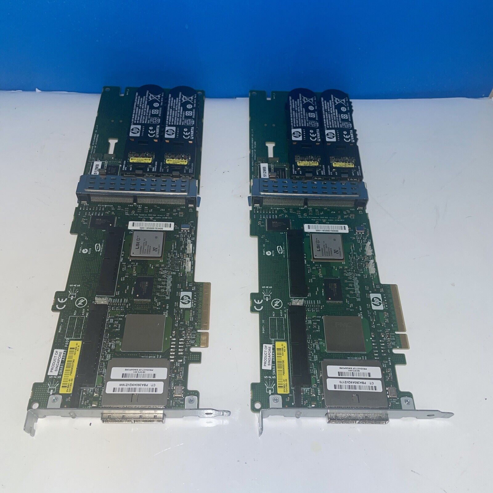1× HP 381513-B21 398647-001 501575-001 Smart Array P800 Raid Controller w/ 512MB