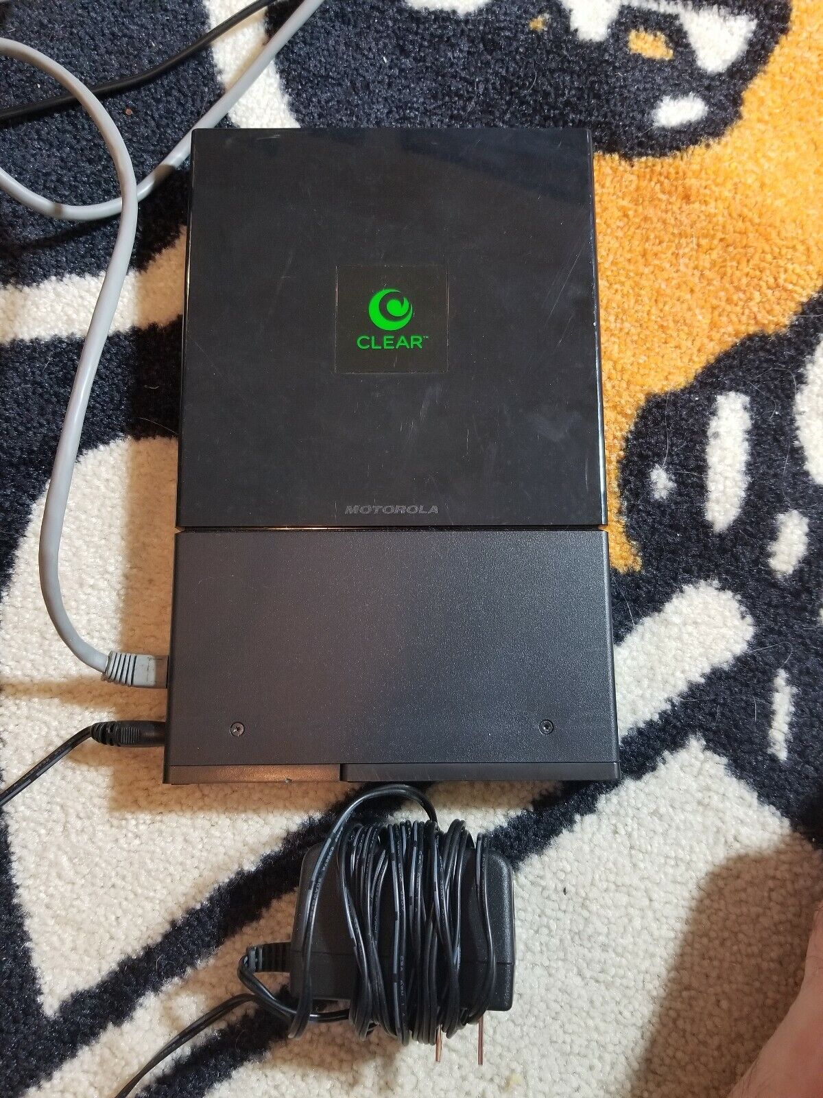 Motorola Clear Router CPEi 25725.  Used but works  Comes w Power Cord and Cable