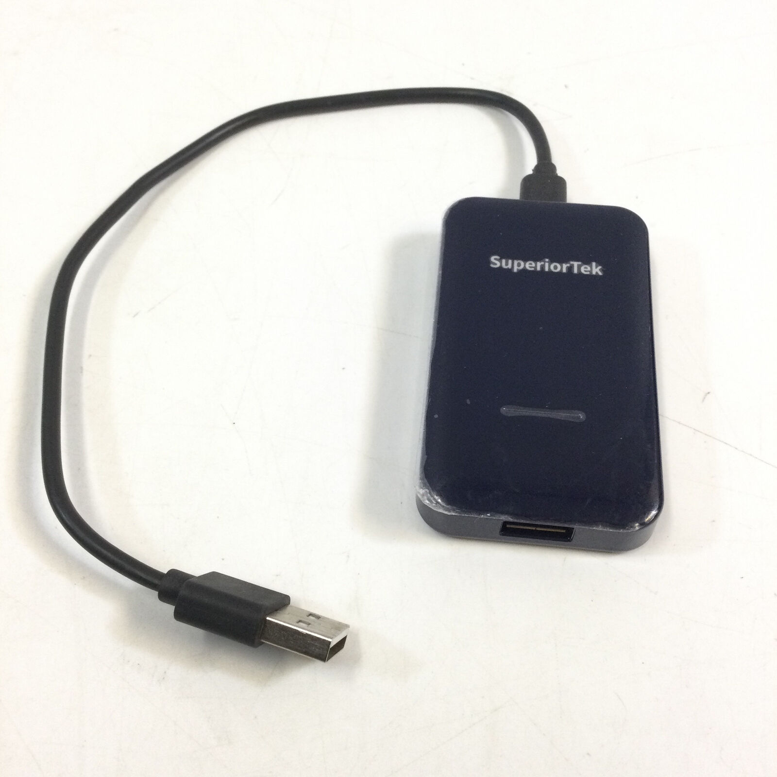 Ossyl SuperiorTek 5.0 Black Portable Wireless Bluetooth CarPlay Adapter Used