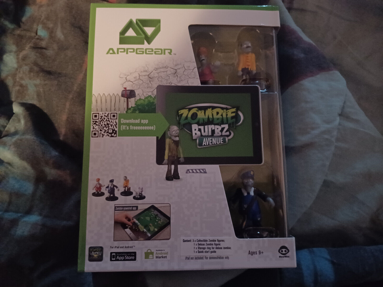 NEW 2011 APPGEAR Zombie Burbz Avenue Amplified Reality Game iOS iPad Android