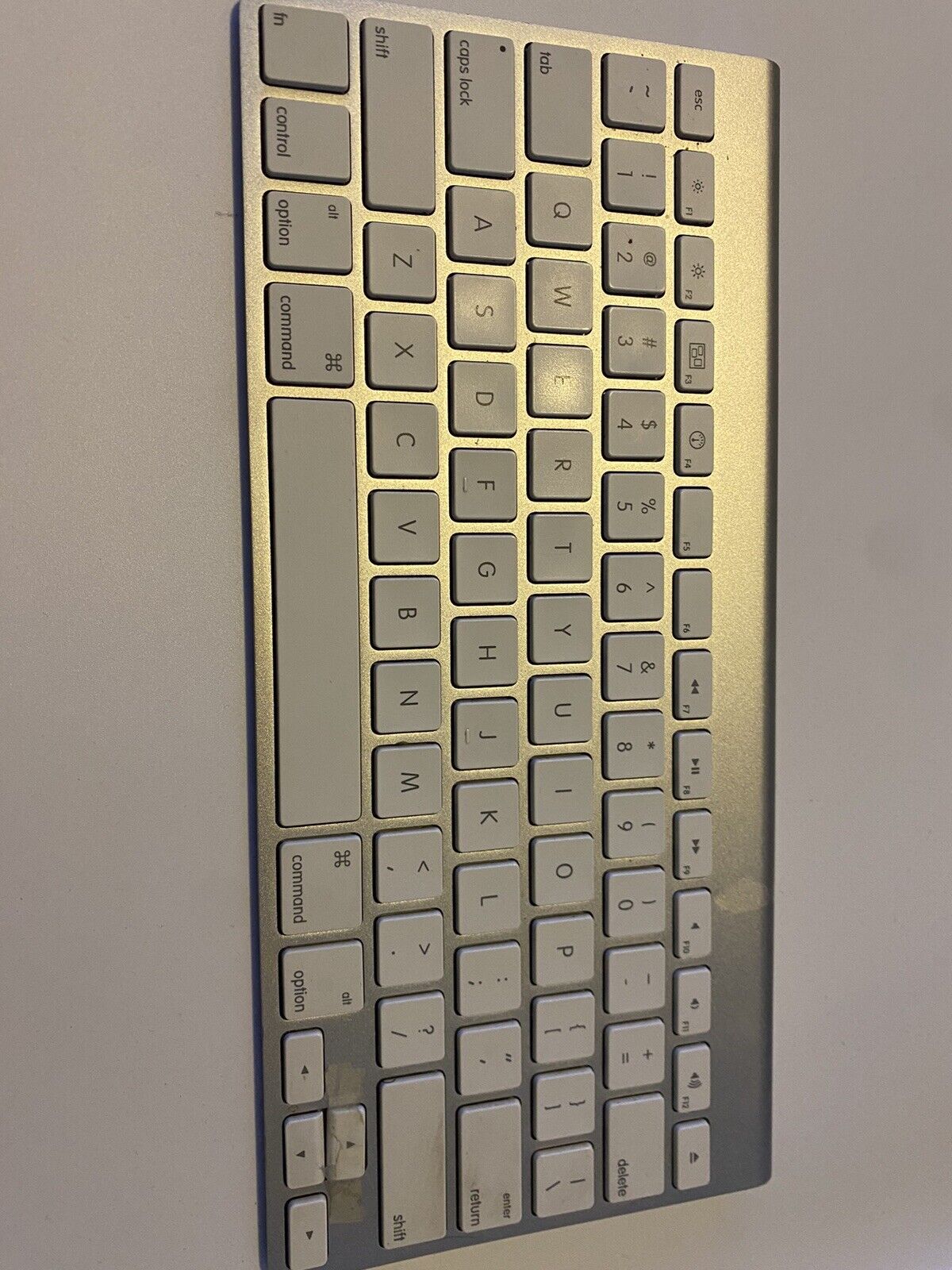 Apple A1314 Bluetooth Wireless Silver Slim Mini Keyboard laptop iMac USA 