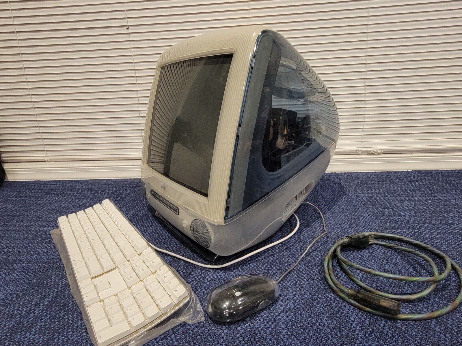 Vintage Apple iMac Blue M5521 CRT PC Mac Macintosh + Keyboard Mouse Power Cable