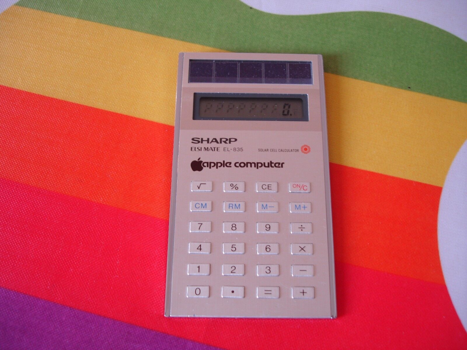 RARE VINTAGE APPLE COMPUTER INC LOGO SHARP CALCULATOR c.1985 EMPLOYEE PROMO