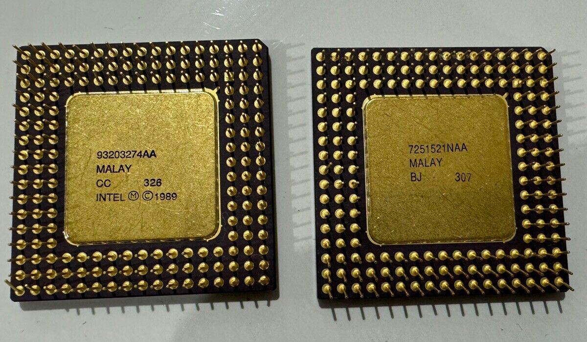 2 Vintage Intel 486 DX 33 MHz A80486DX-33 SX729 CPU