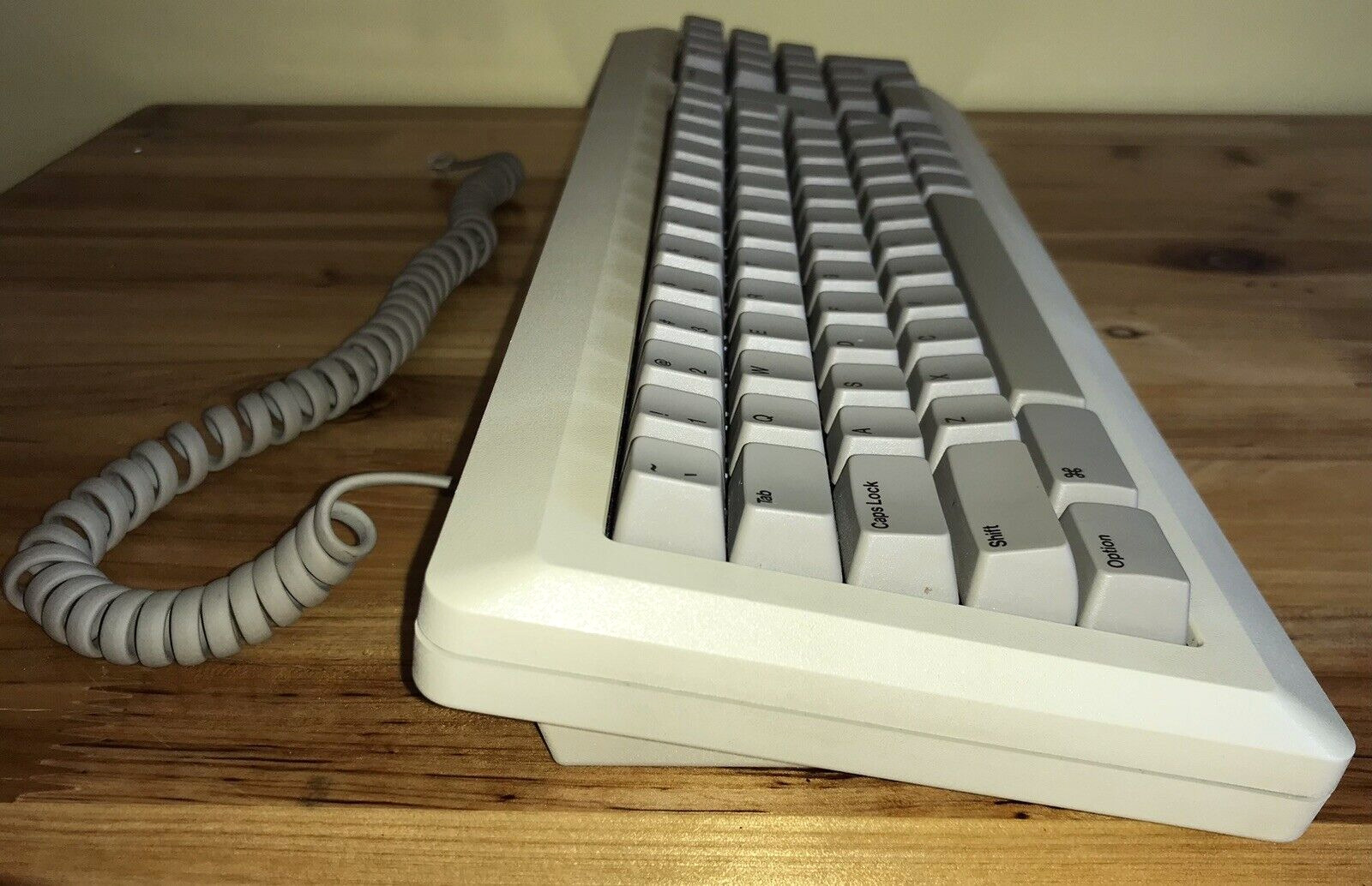 RARE 1986 Apple Macintosh Plus KEYBOARD Model M0110A Beige w/Cable TESTED NICE
