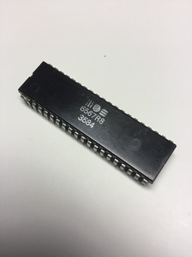 Pulled Working MOS 6567r8 VIC-II C64 Commodore 64 Chip IC OEM - US Seller