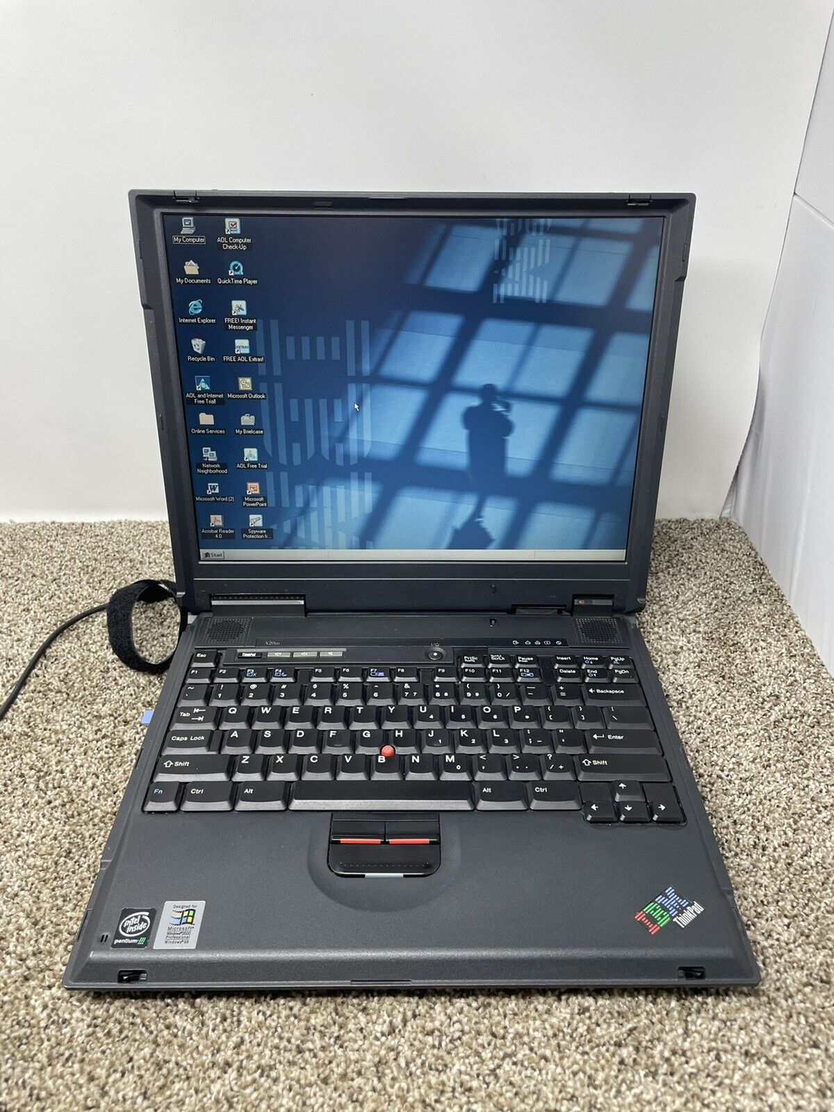 Vintage IBM Thinkpad A20m Laptop Windows 98 PARTIALLY TESTED AS IS