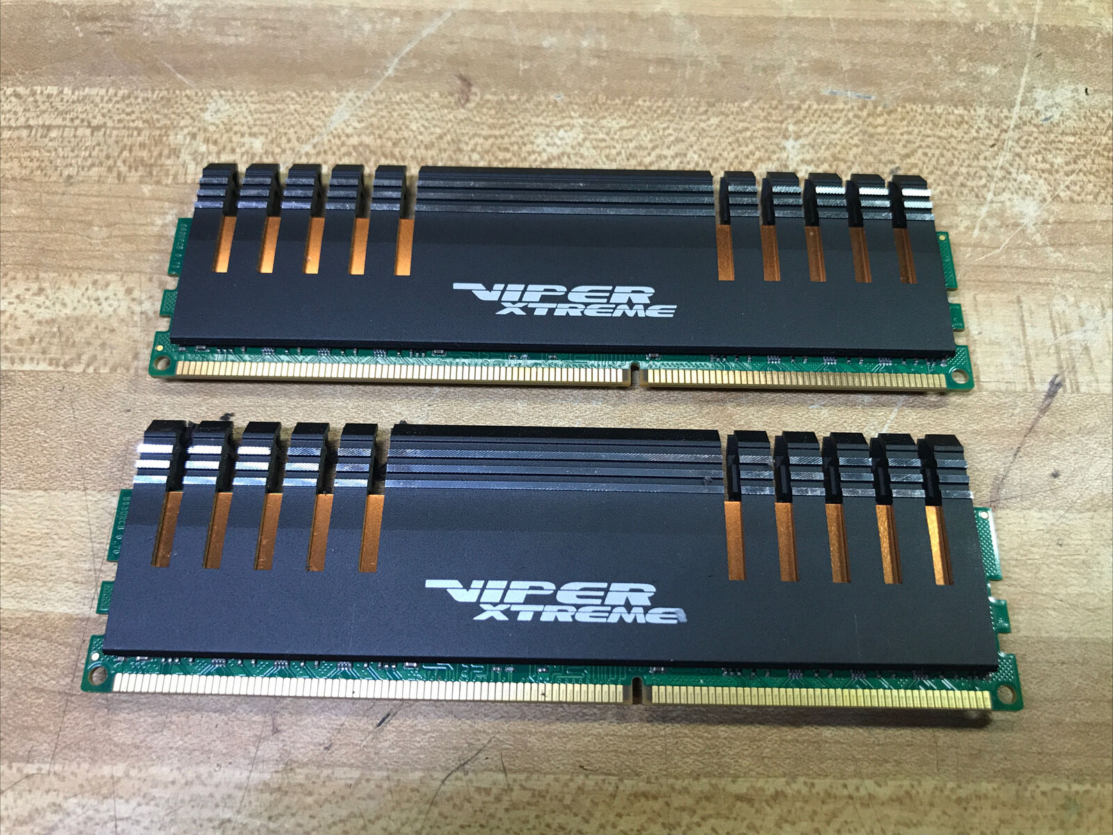 4GB (2GBx2) Patriot Viper Xtreme PC3-12800 Non-ECC DDR3 Ram PX534G1600LLK