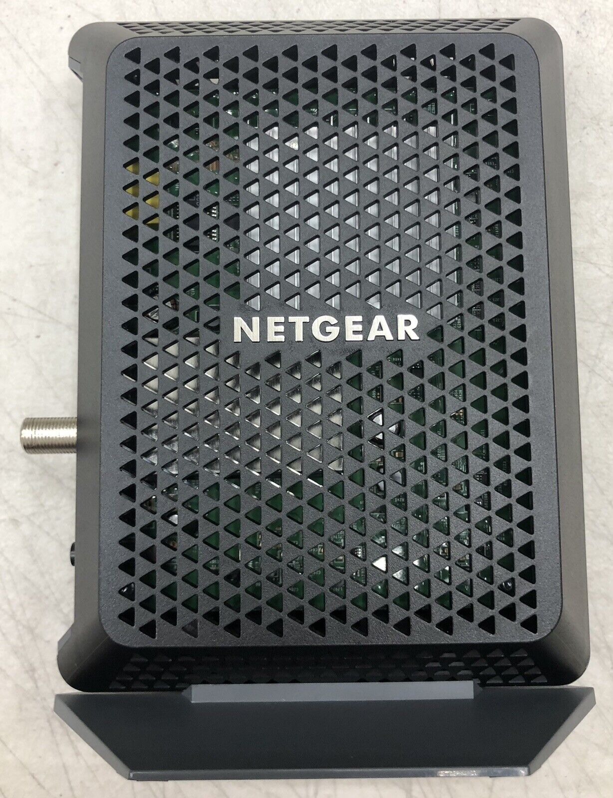 NETGEAR CM700-1AZNAS DOCSIS 3.0 Cable Modem 32x8 for Xfinity - READ DESCRIPTION