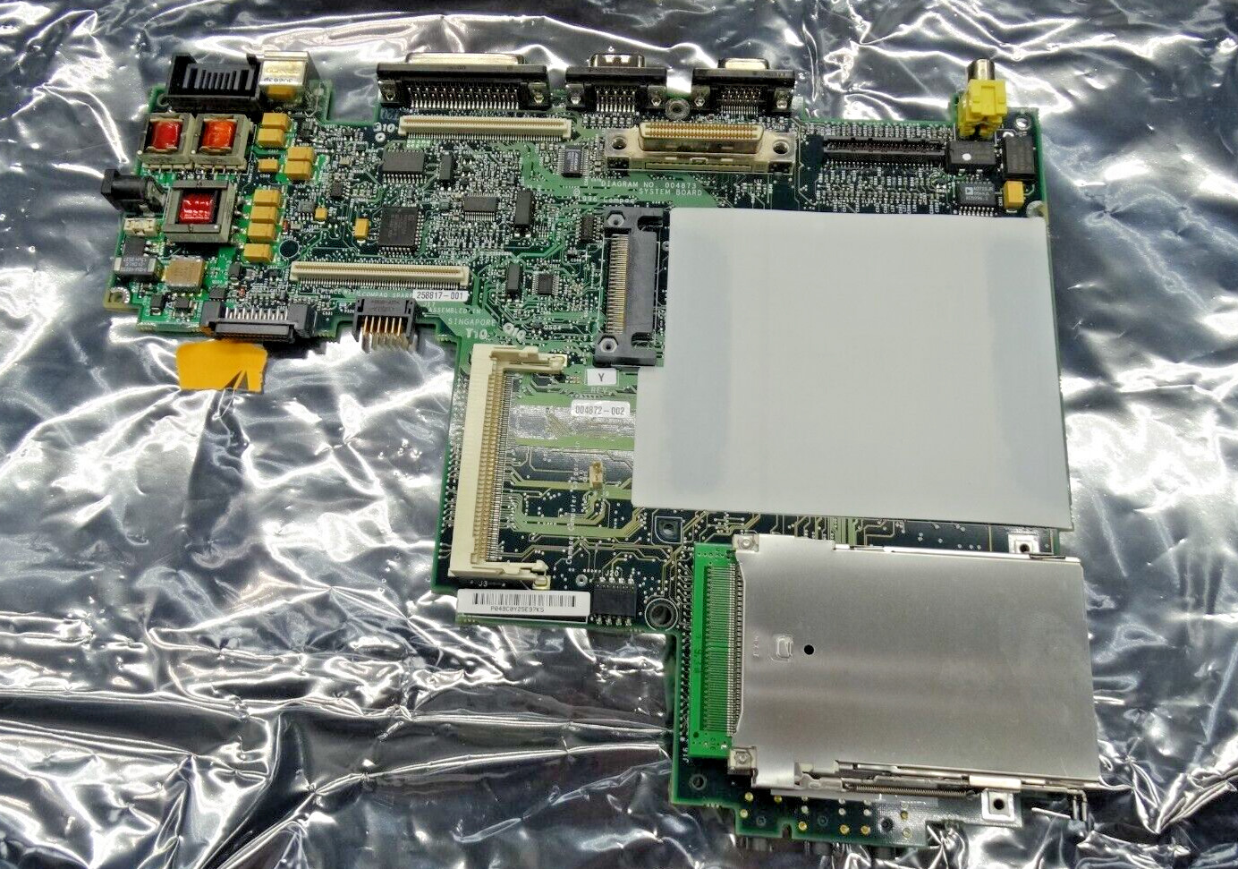 Compaq  258817-001 Motherboard 56105 Mainframe Collection