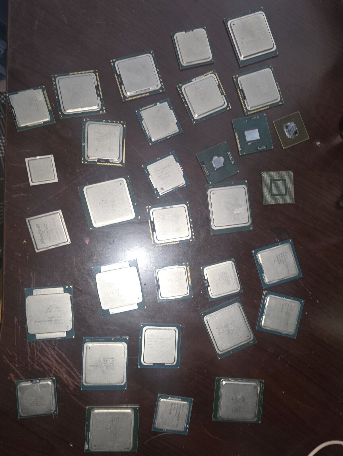 Lot of 28 Mixed Intel, Microsoft CPU Mix With 4 Part pieces 
