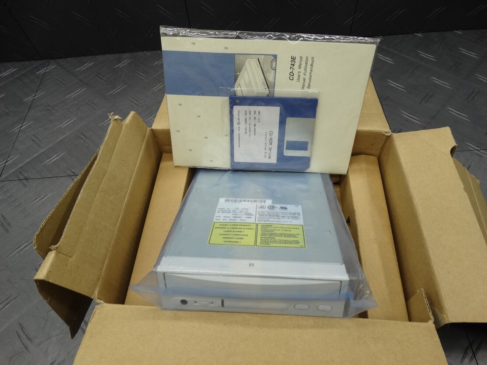Acer CD Drive Class 1 Lazer CD-743E Vintage Retro 1995 New