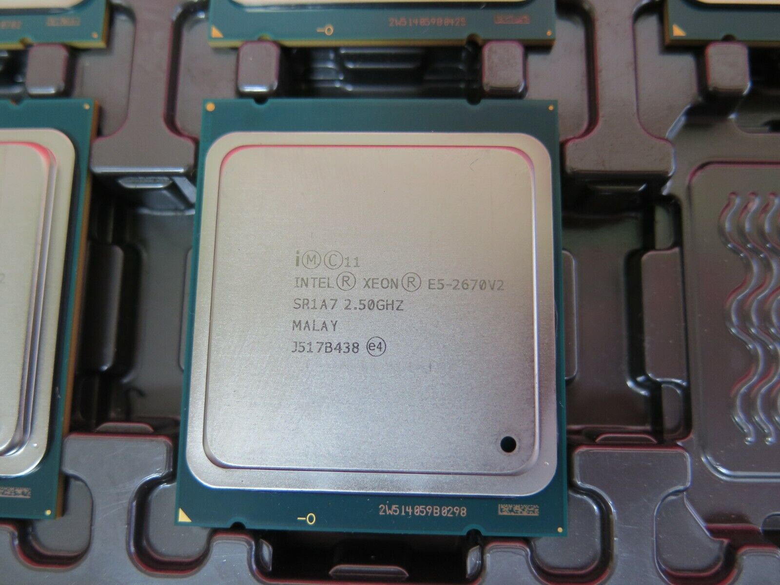 New Intel Xeon E5-2670 V2 SR1A7 2.50GHz 25MB L3 8GT/s LGA2011 115W 10-CORE CPU