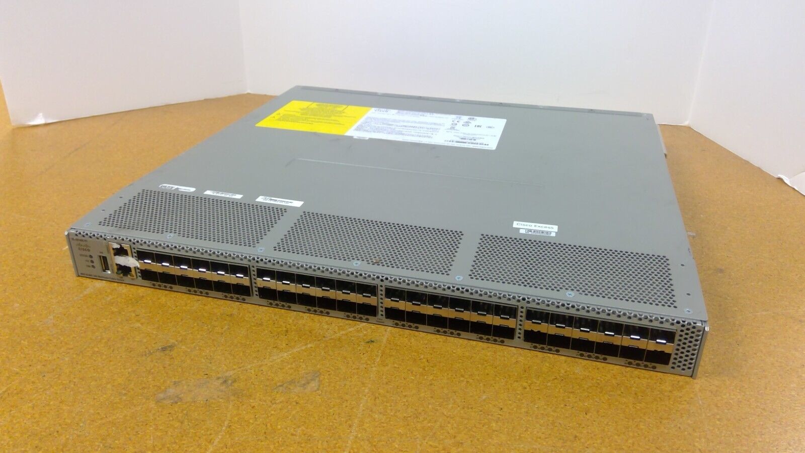 CISCO DS-C9148S-K9 Cisco MDS 9148S 16G Multilayer Fabric Switch