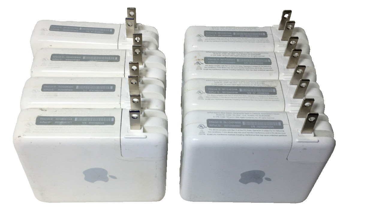 Lot of 8 Apple AirPort Express Base Station Wireless Routers 4x A1264, 4x A1084