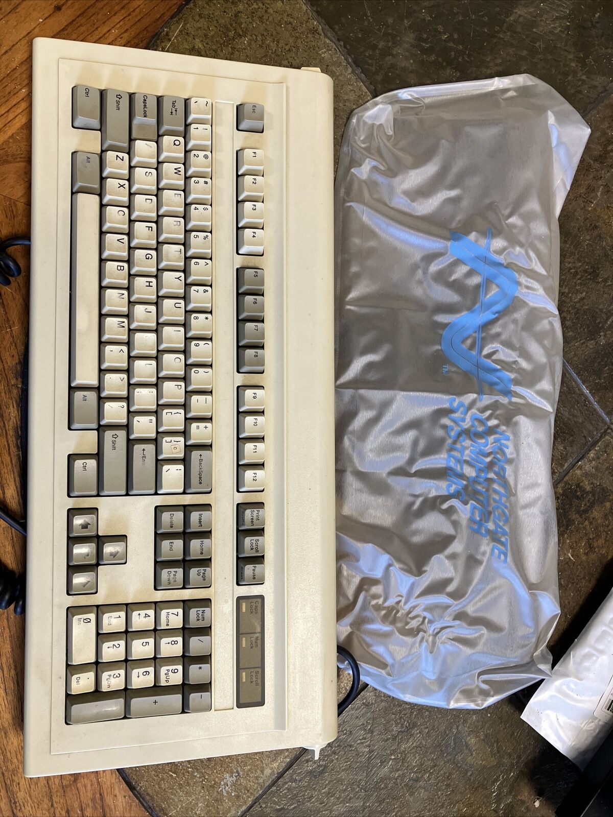 Vintage Zenith Data Systems Computer  Keyboard Magitronic 604 0387 Northgate