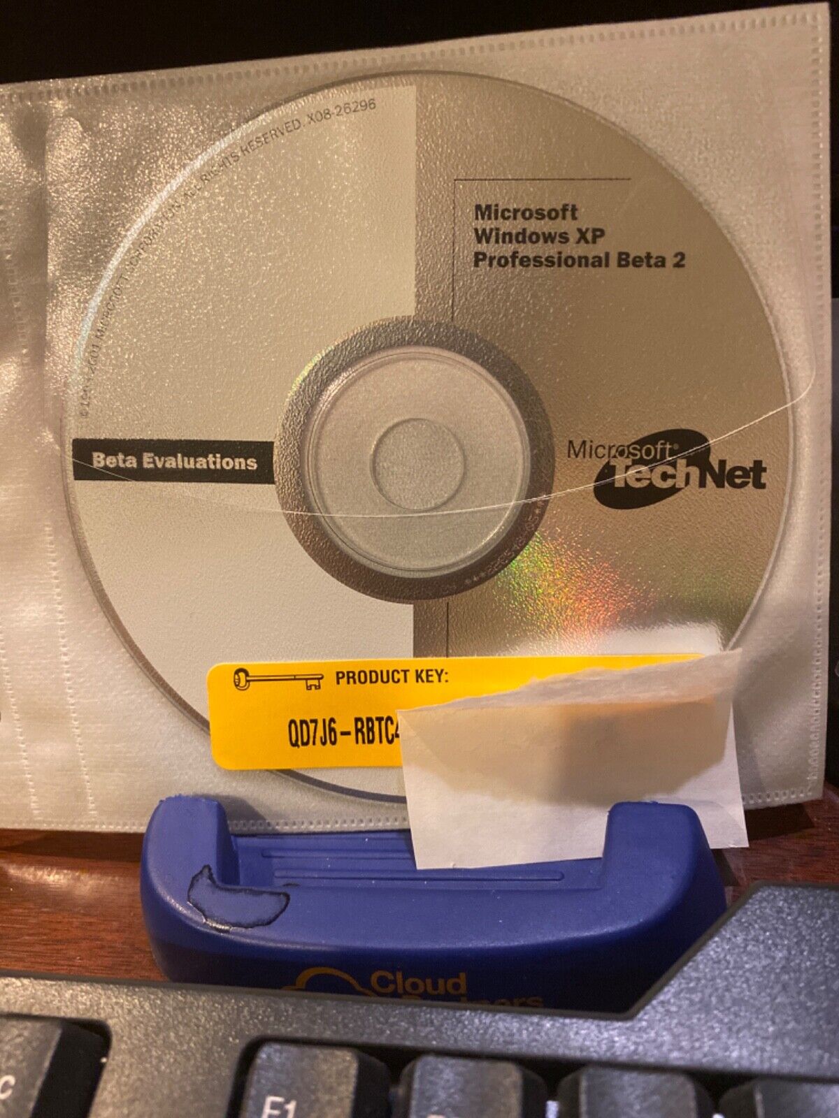 RARE AUTHENTIC & BRAND NEW Microsoft Windows XP Professional Beta 2 CD + KEY