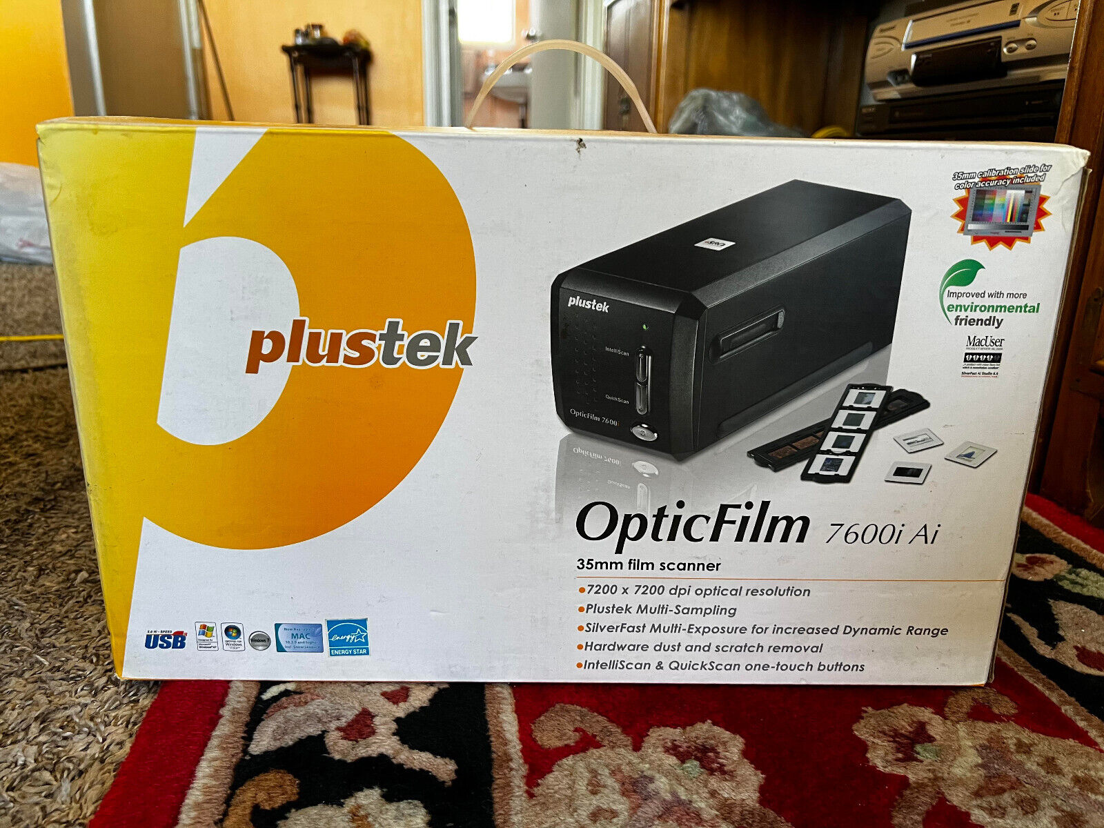 Plustek Opticfilm 7600i AI Scanner, new never used. Orig box, perfect cond