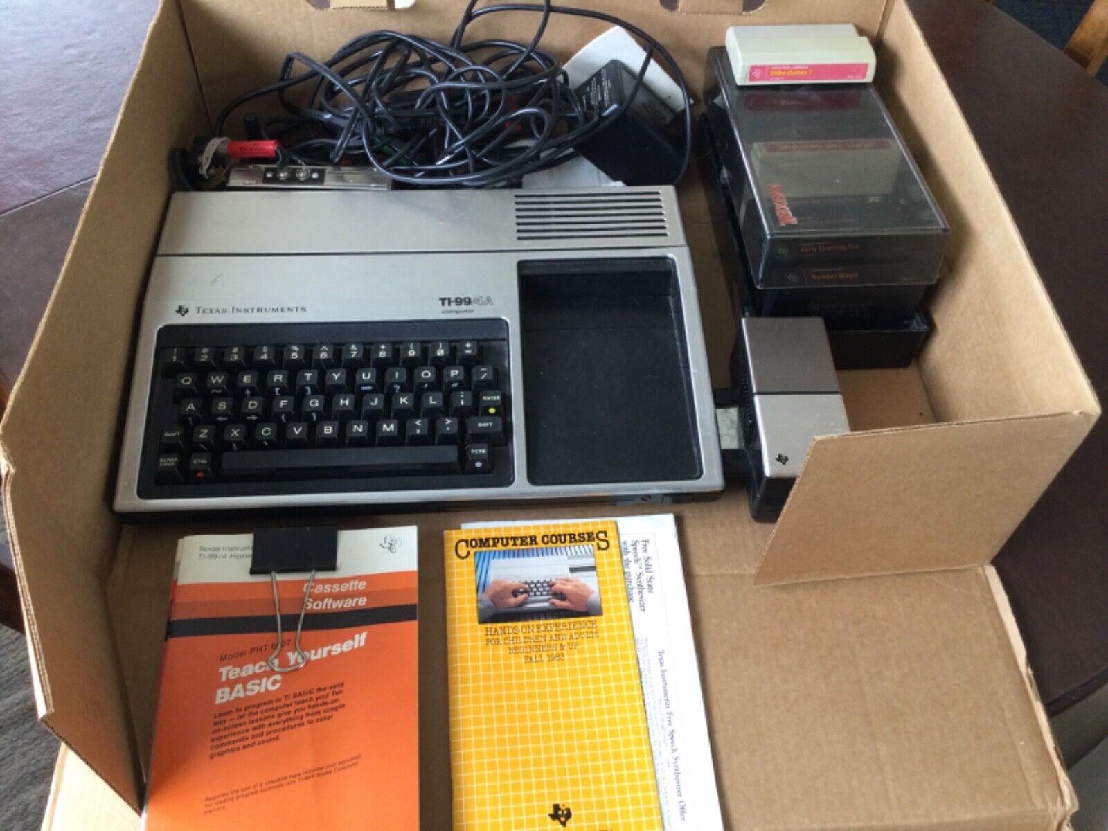 TI 99/4A Texas Instrument Home Computer Gaming System,12 Games,Speech Synthesizr