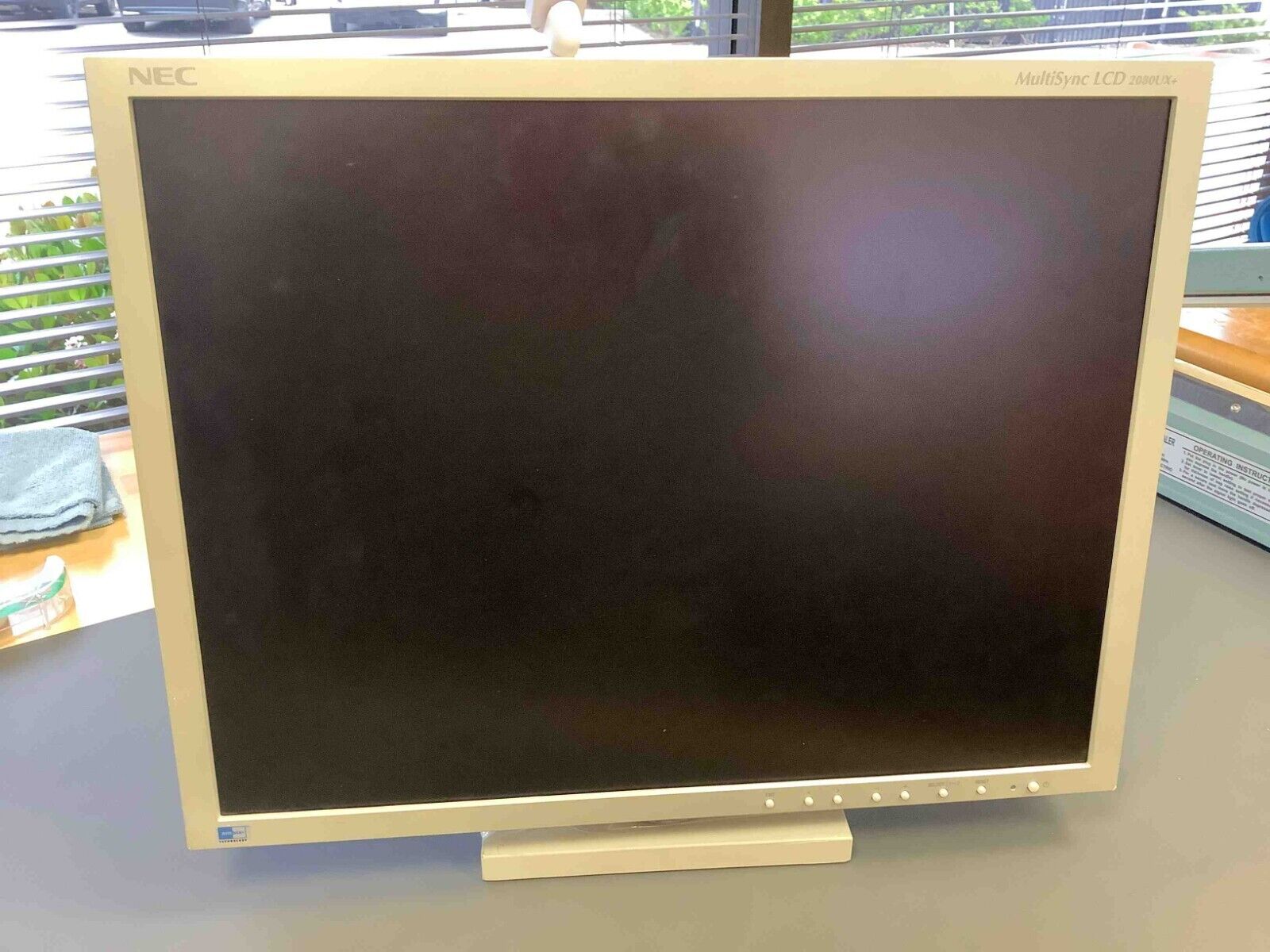 NEC MultiSync LCD2080UX+ Monitor - USED