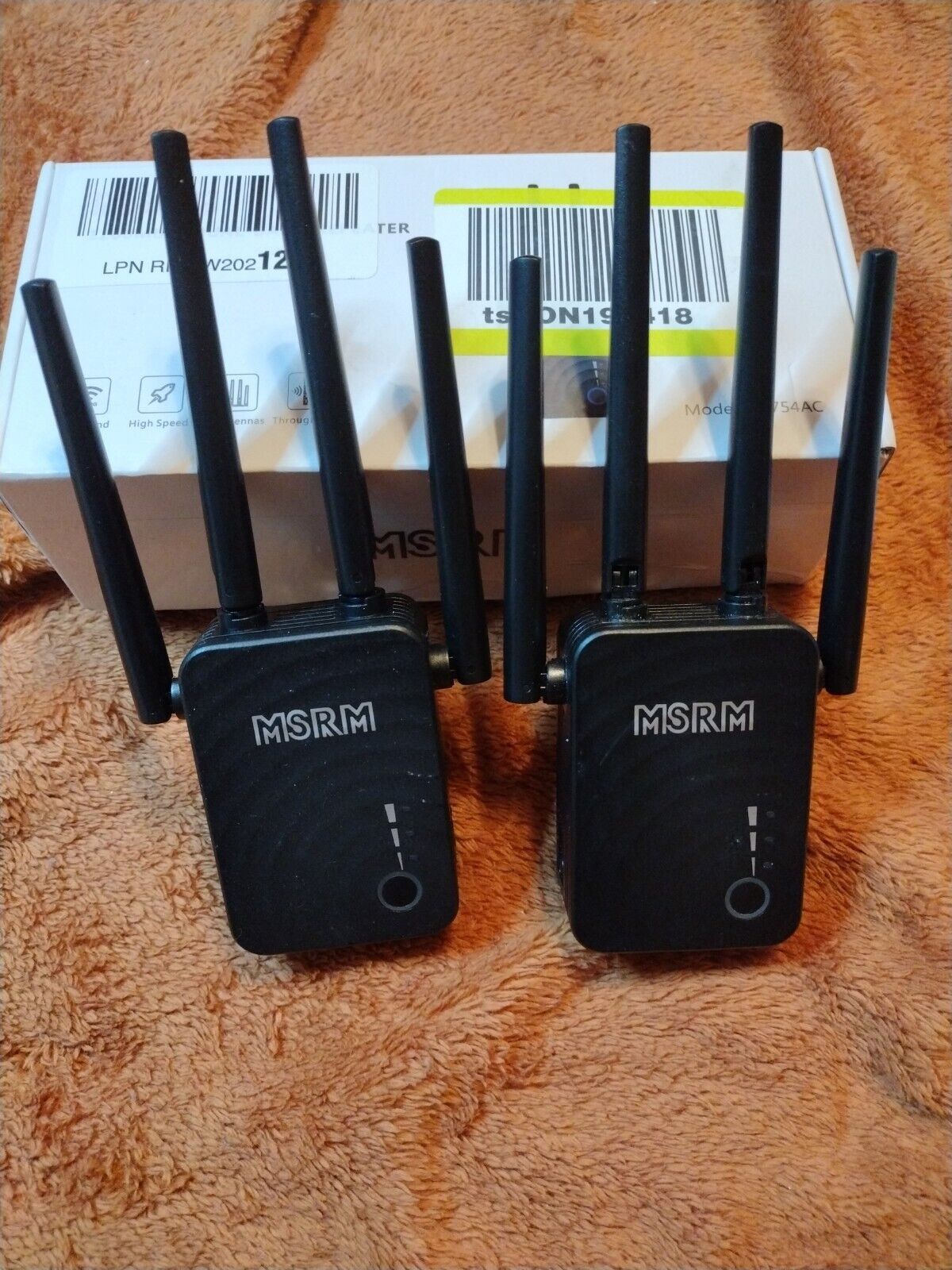 (2) MSRM US754AC  High Speed 1200Mbps Wireless Dual Band Repeater Extender Used
