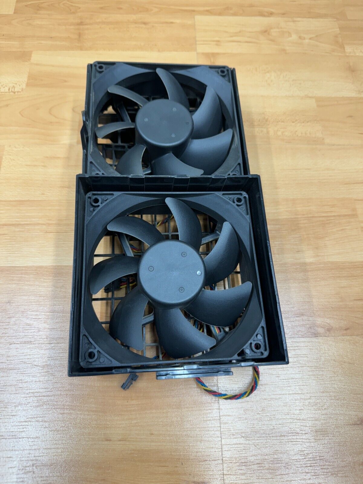 DELL HW856 Precision T3500 T5500 Workstation Front Cooling Fan Assembly 0HW856