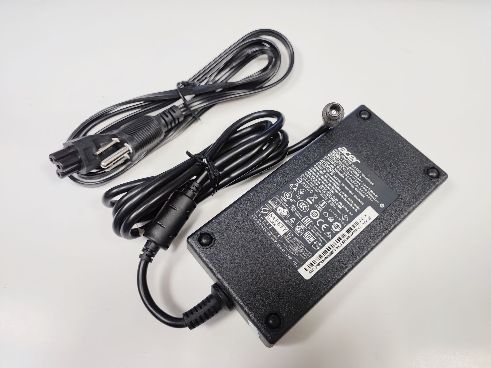 New Original Acer Predator 17 G9-792 G9-792G Ac Adapter Charger ADP-180MB K 180w