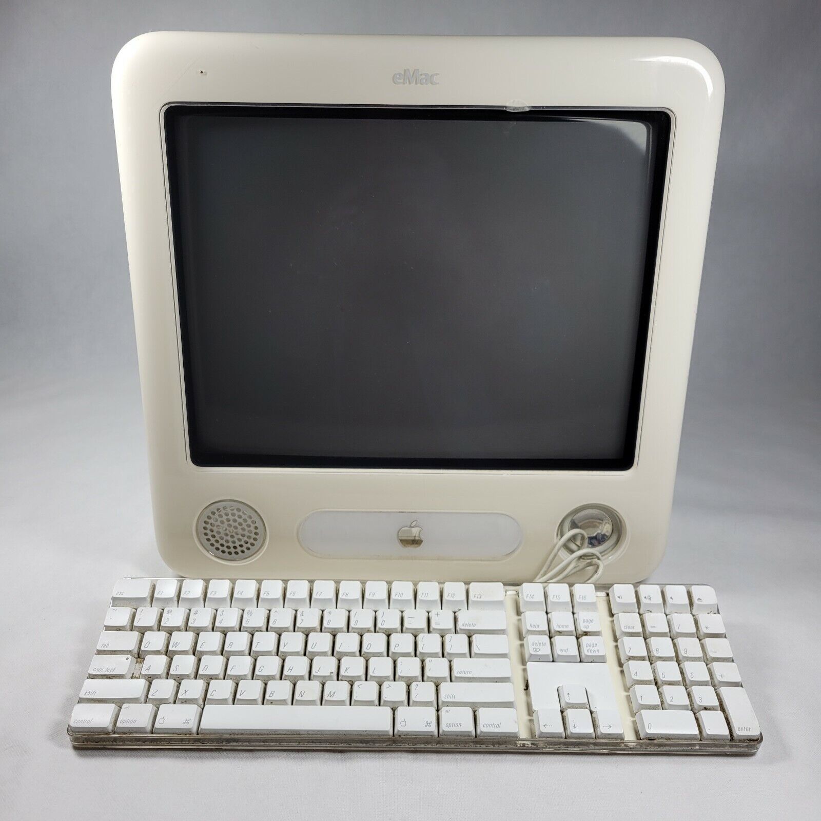 Apple eMac A1002 2002 EMC-No. 1903 Working May need update As Is