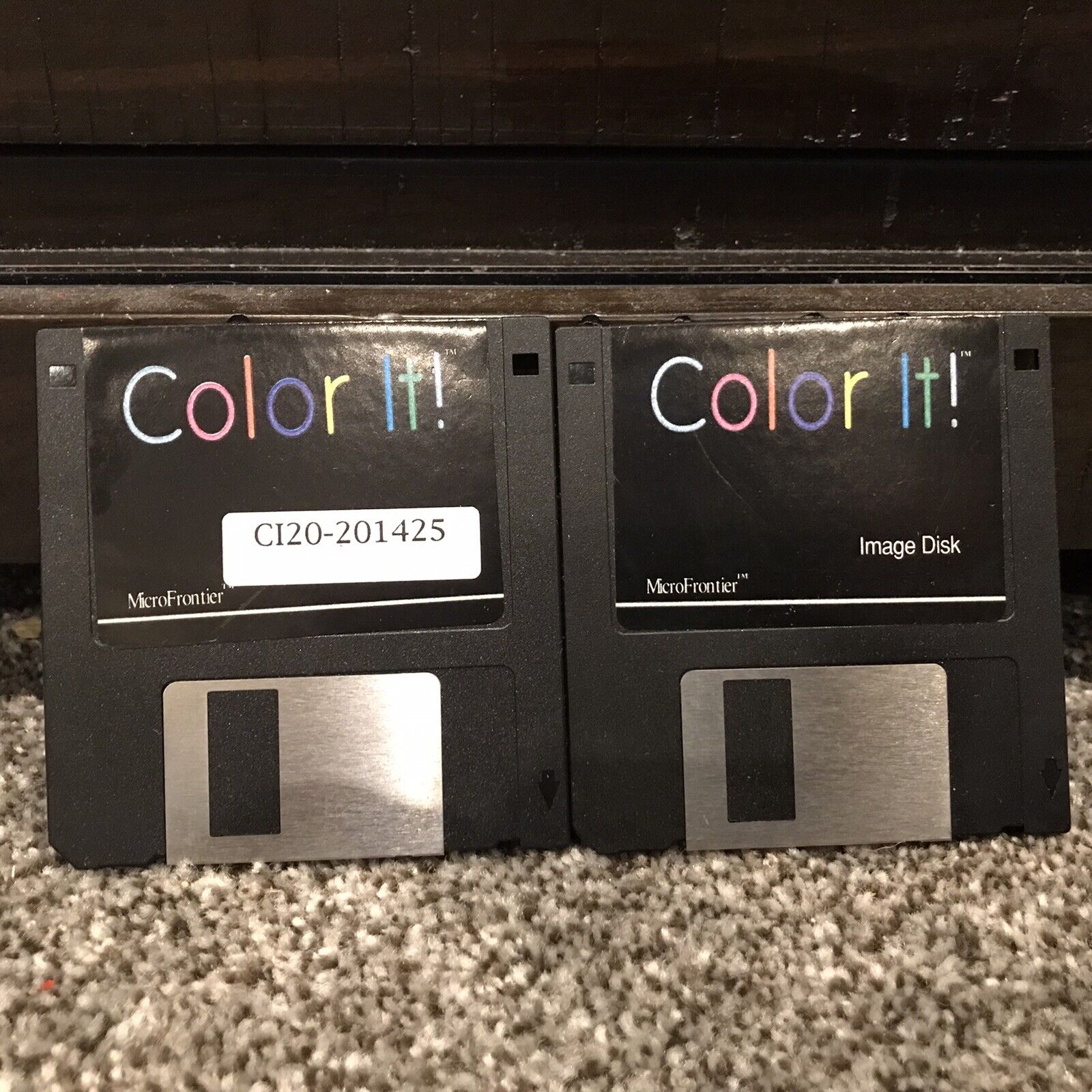 Vintage- Color It - Microfrontier - Apple Macintosh Mac Disk - 1991