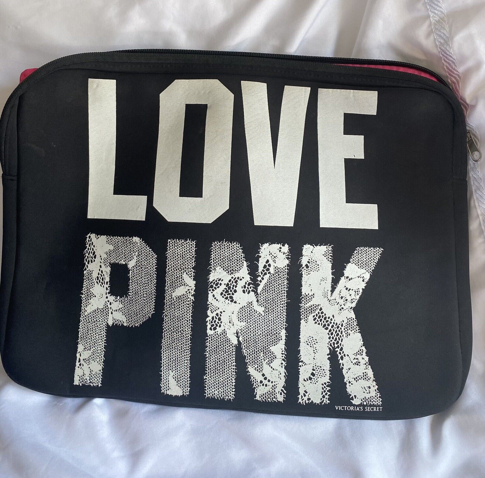 Victoria\'s Secret LOVE PINK Black Padded Laptop Case sleeve
