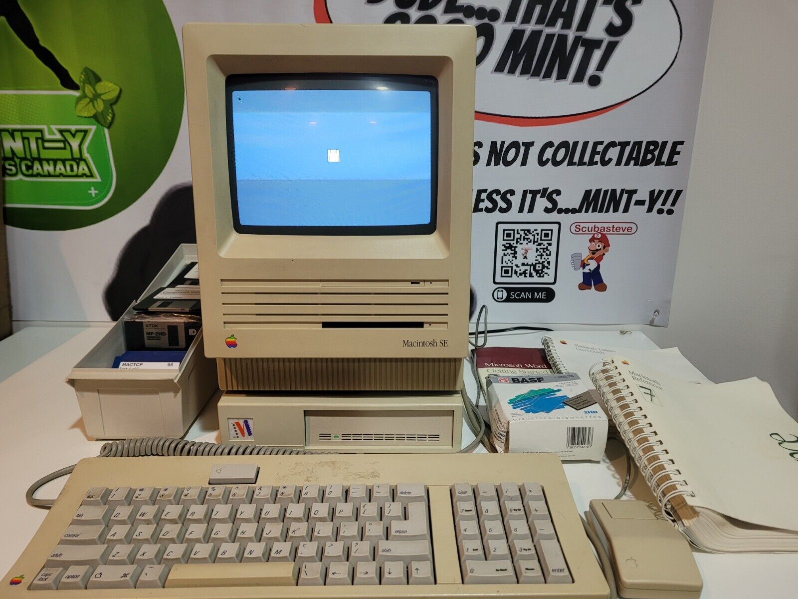 Vintage (1986) Apple Macintosh SE Model: M5011 Computer Lot - ALL ORIGINAL