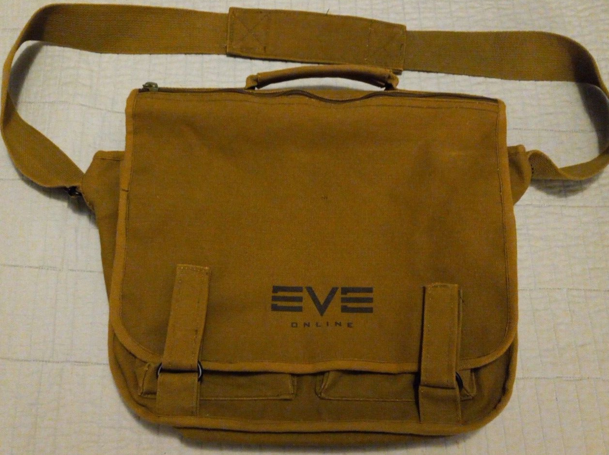 Vintage EVE Online Army Olive Green Canvas Laptop Crossbody Bag Lots Of Pockets