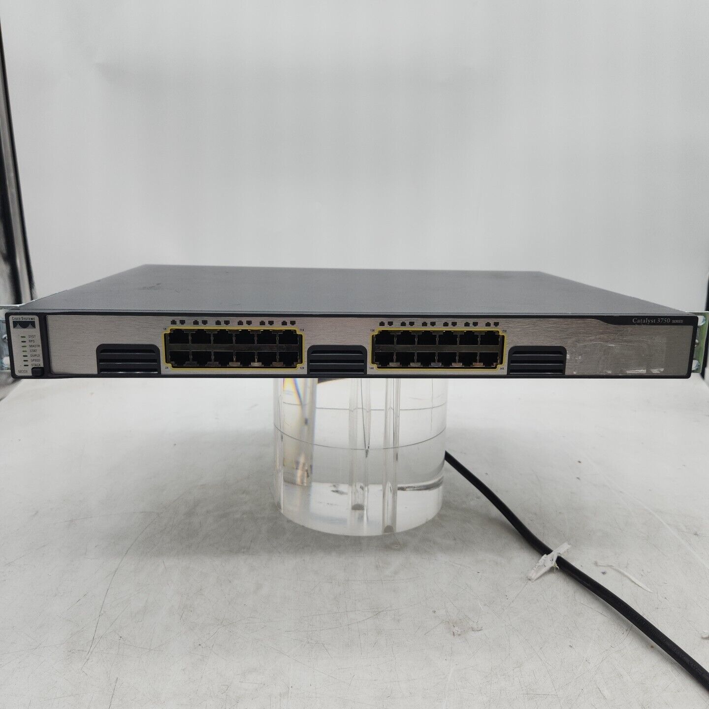 Cisco Catalyst 3570G 24 Port Gigabit Ethernet Managed Switch WS-C3750G-24T-S