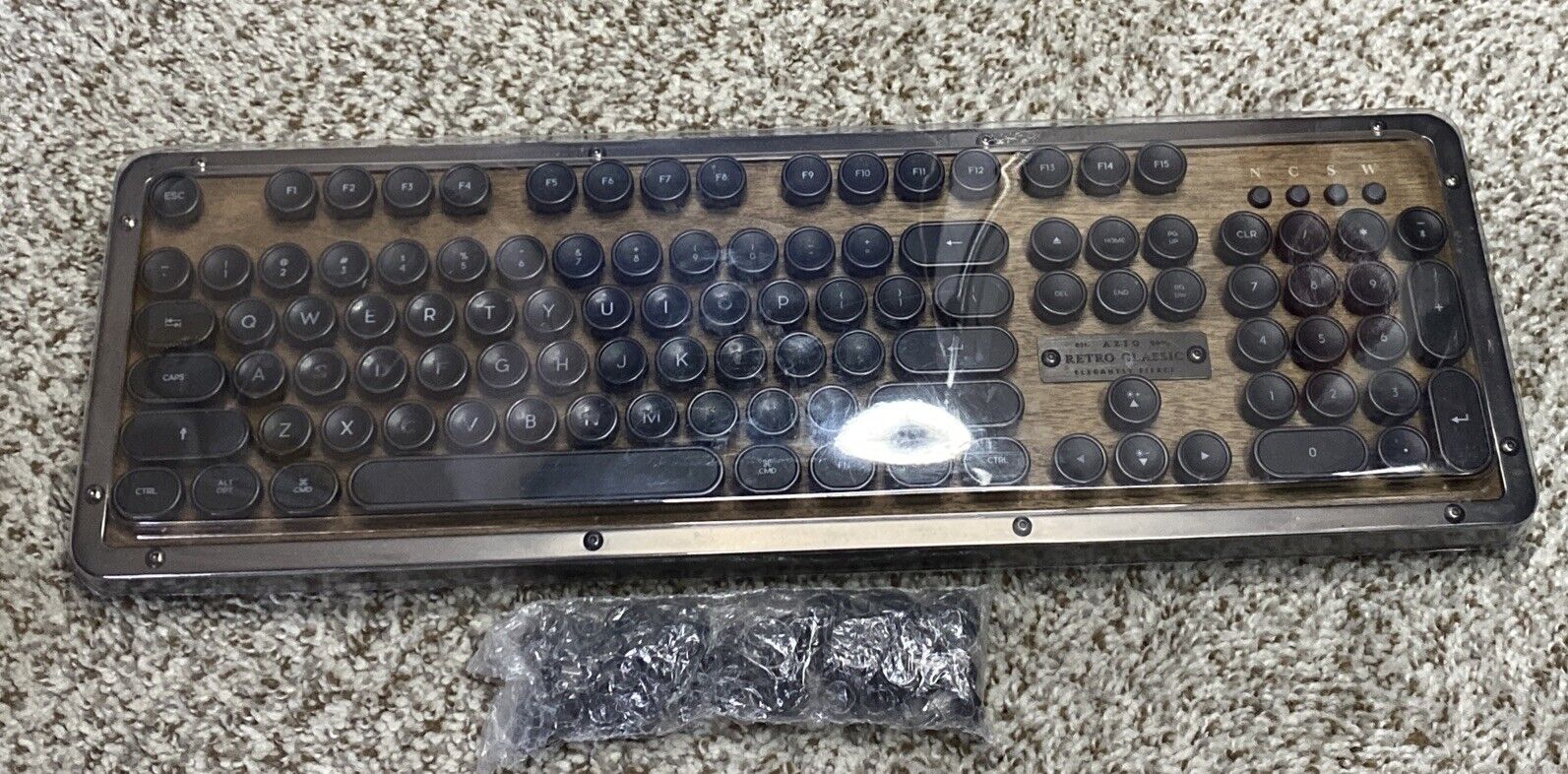 Azio Bluetooth Retro Classic MK-RETRO-BT-01-US  Elwood Mechanical Keyboard