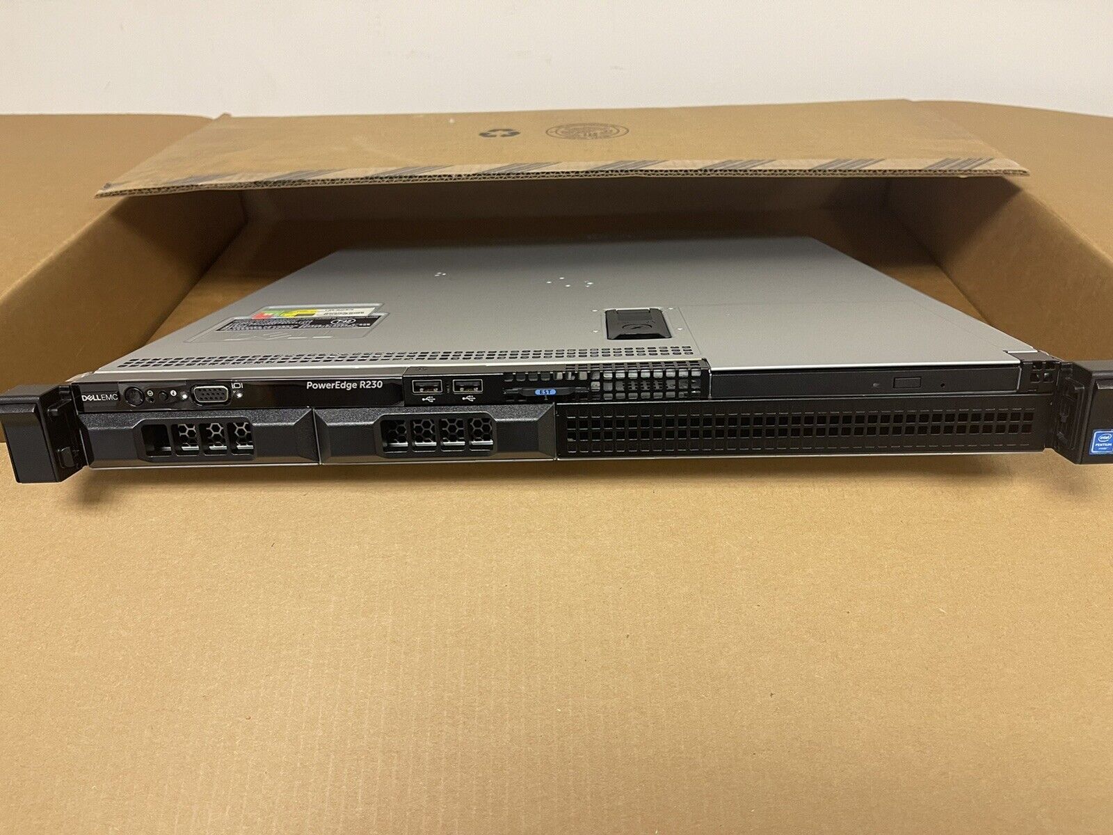 Dell PowerEdge R230 1-Socket Rack Mountable 1U Server