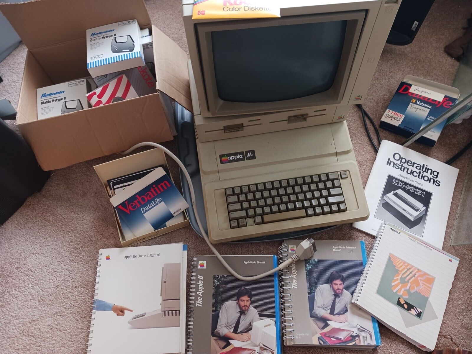 Vintage Apple IIe, DuoDisk, Monitor, cards, manuals, cables, AppleWorks, etc. 
